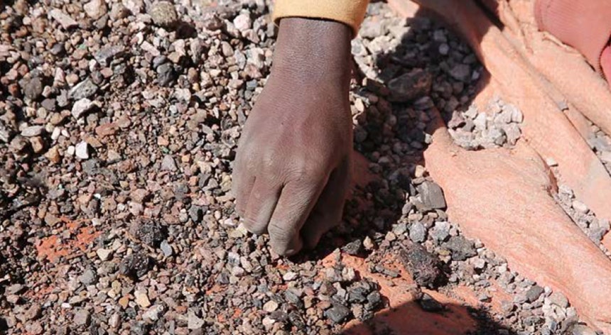 Gigantes da tecnologia acusadas por trabalho infantil em África – Mundo Smart - mundosmart