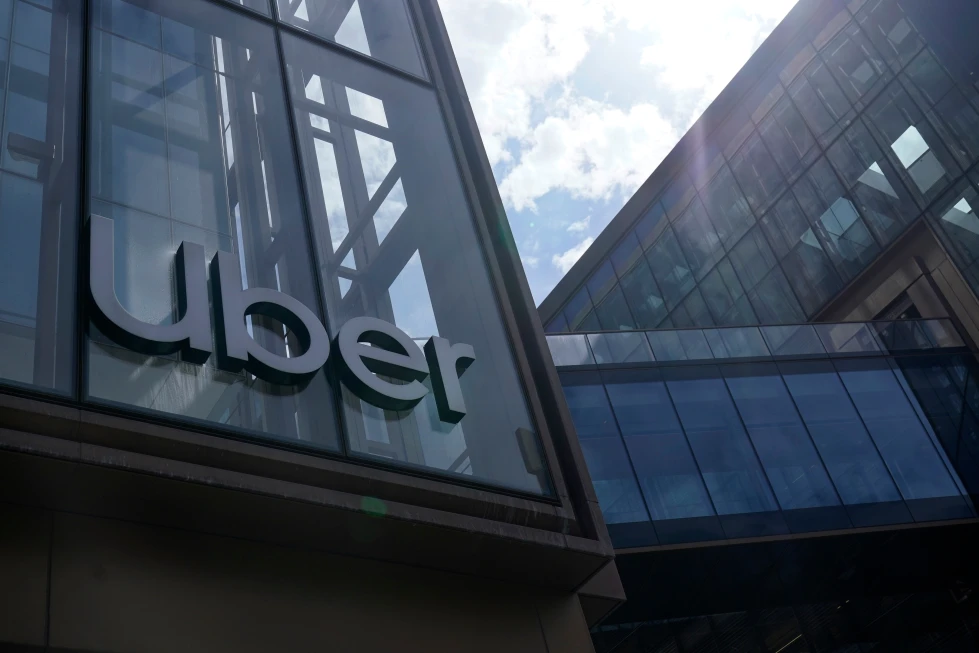 uber-multa-825-milhoes-decisoes-automaticas-mundo-smart