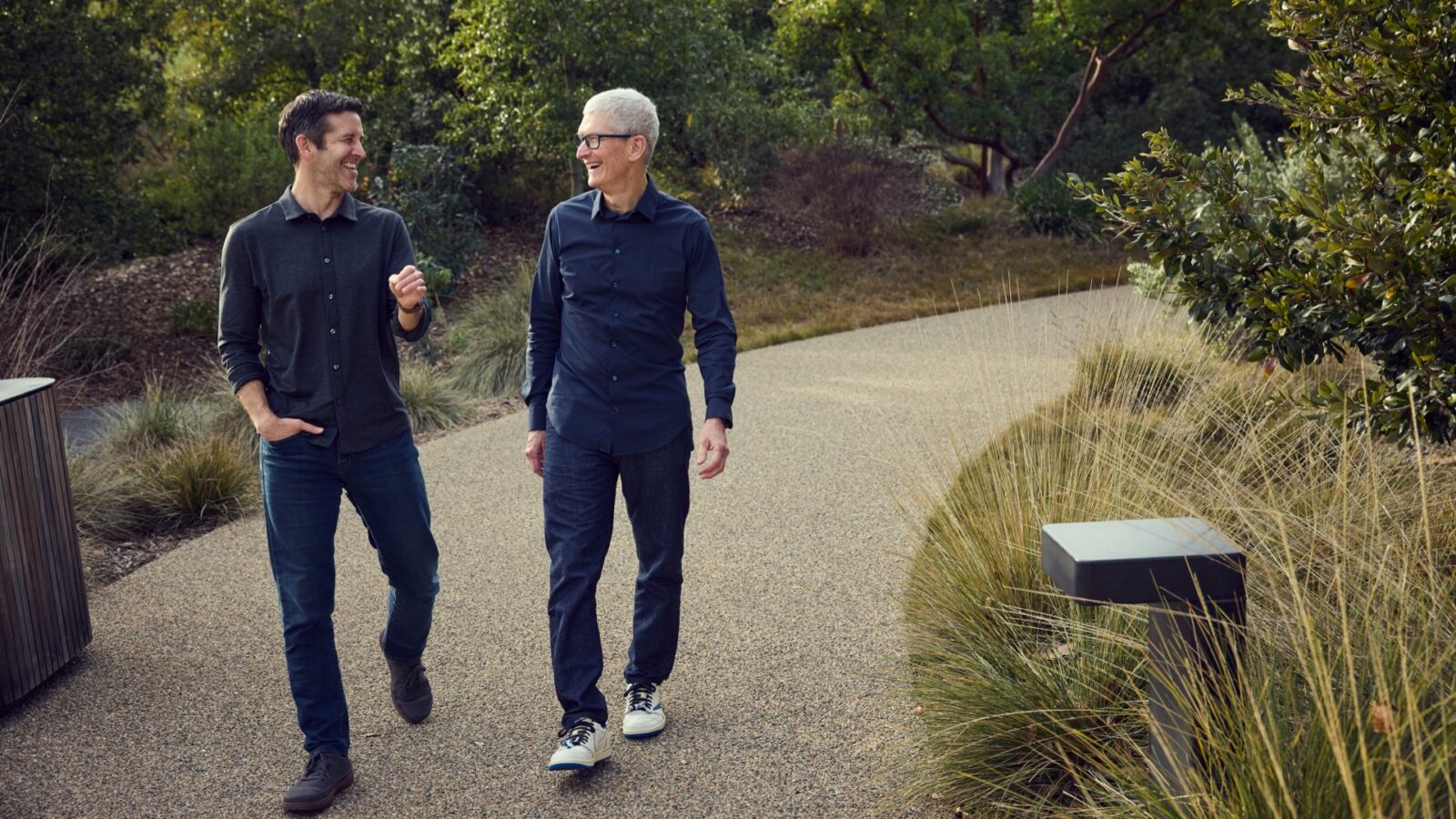 john-ternus-ceo-apple-tim-cook-mundo-smart