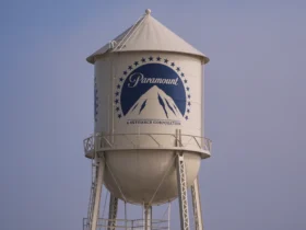 paramount-negoceia-acordo-compra-warner-mundo-smart
