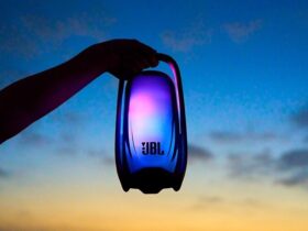 jbl-pulse-6-luzes-360-som-usb-c-mundo-smart
