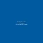 Tela azul do Windows mostra uma atualização em 30% e o aviso para não desligar o computador.